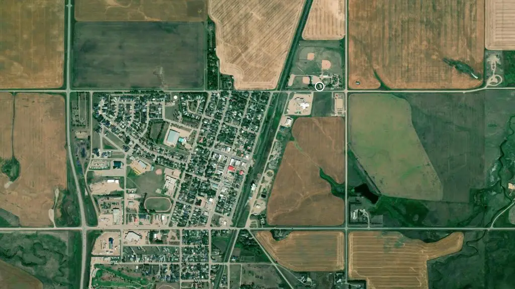 Aerial view of Town of Trochu Campground and surroundings