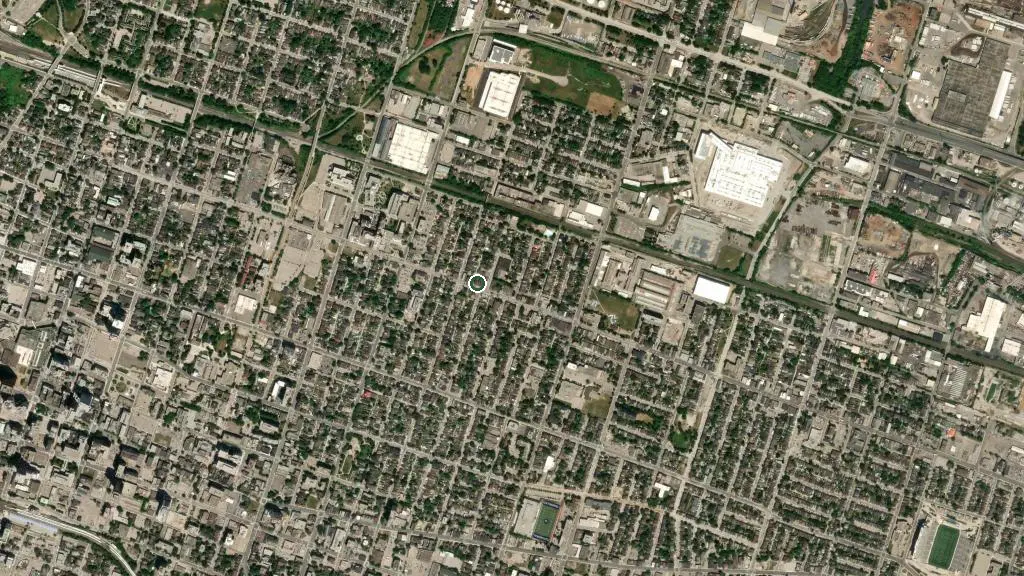 Aerial view of Algonquin Motel & Restaurant and surroundings