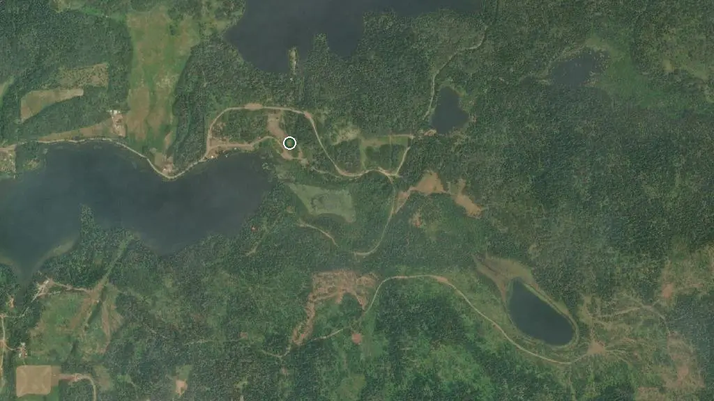 Aerial view of Lucky Strike Lakeside RV Camp and surroundings