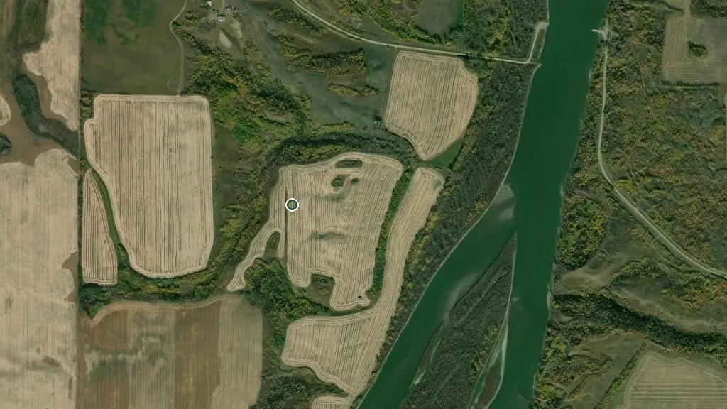 Aerial view of Bayview Lodge and surroundings