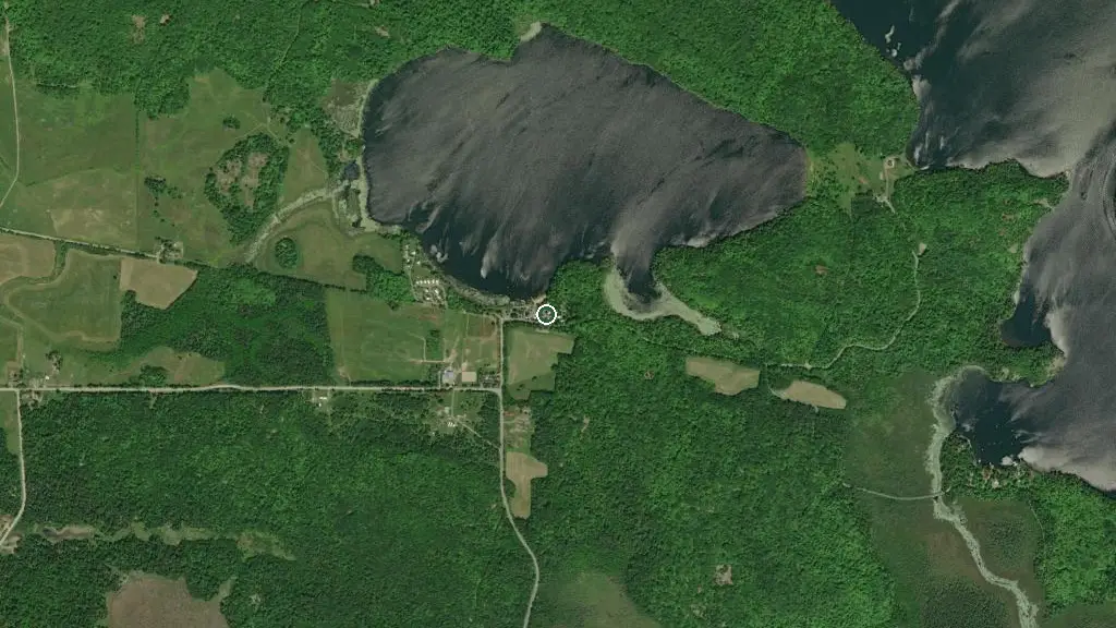 Aerial view of Brownlee Lake Park & Cottages and surroundings