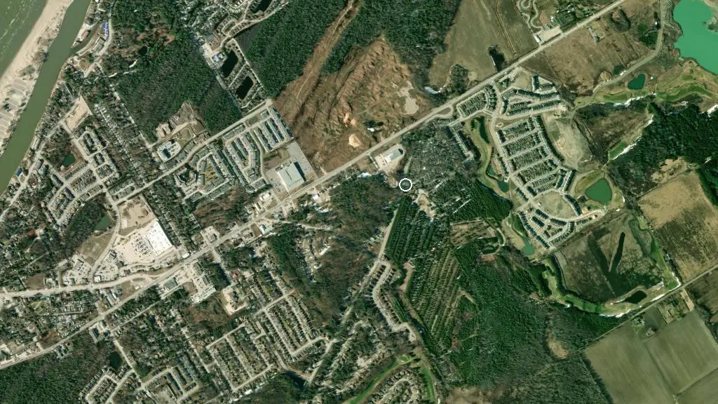 Aerial view of Bell's Maple Park and surroundings