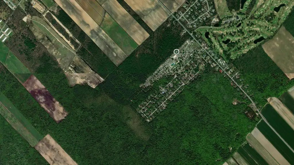 Aerial view of Camping Ste-Anne and surroundings