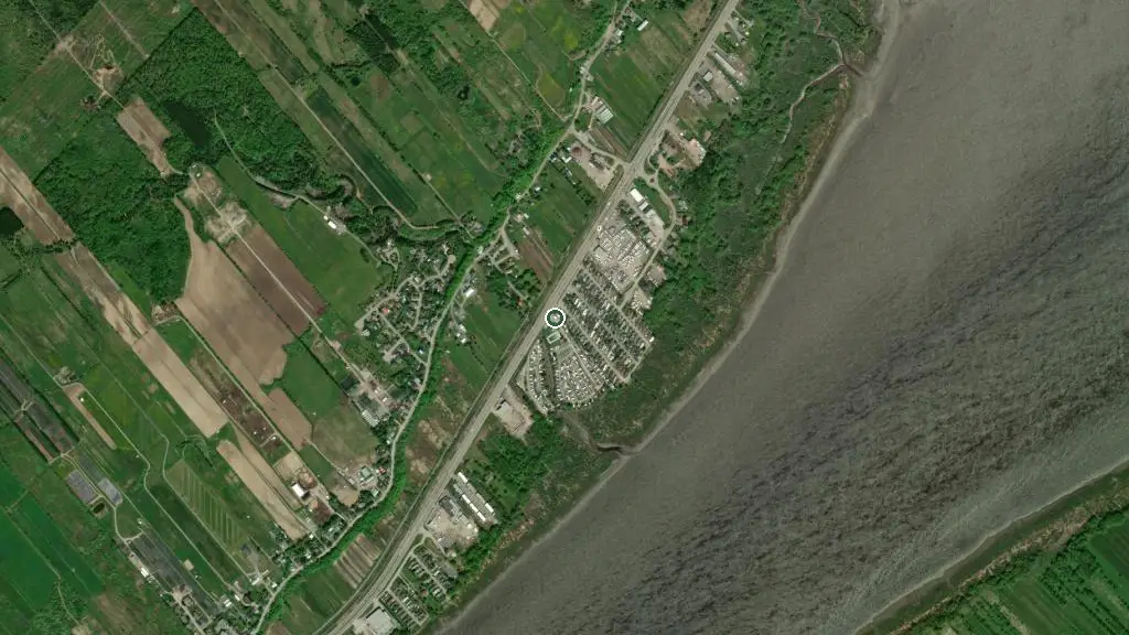Aerial view of Camping Turmel and surroundings