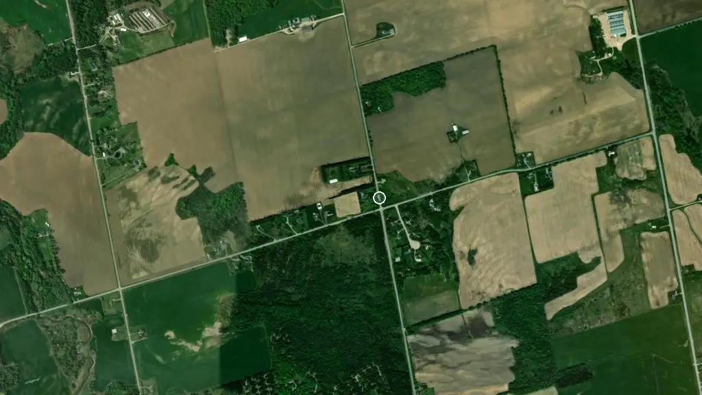 Aerial view of Meadowbrook Campground and surroundings