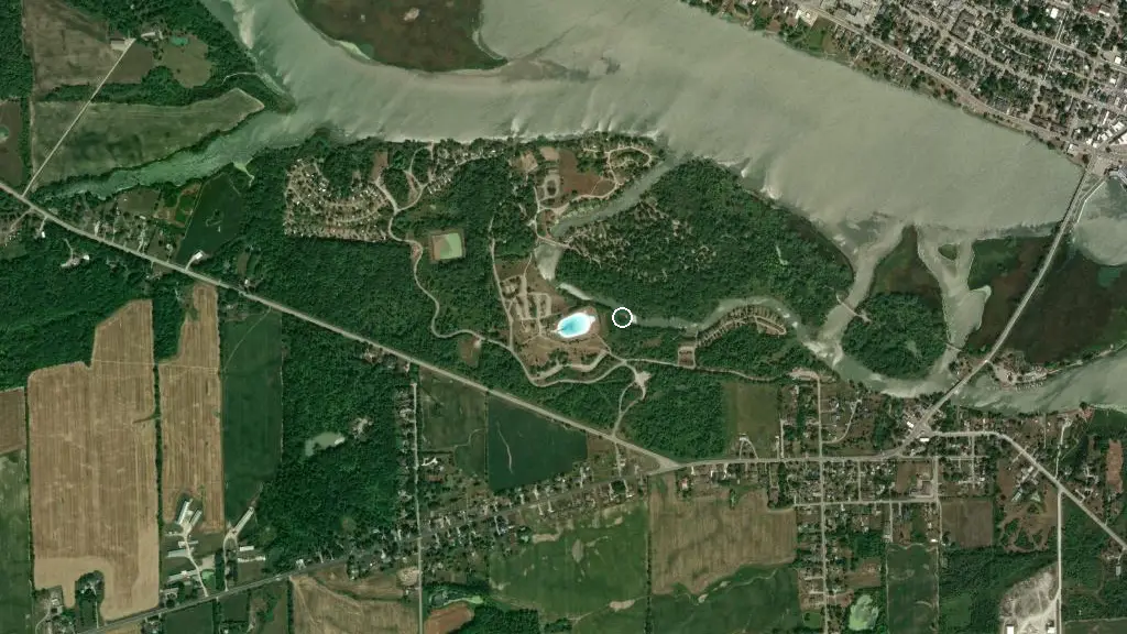 Aerial view of Byng Island Cons Area and surroundings