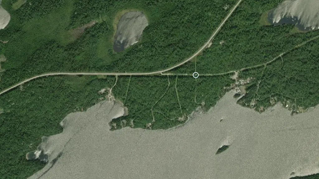 Aerial view of Donnelly's Minnitaki Lodge & RV Park and surroundings