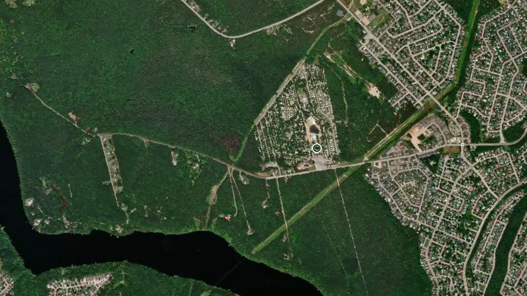 Aerial view of Camping Domaine au Grand R. and surroundings