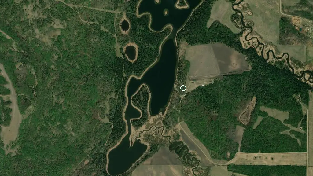 Aerial view of Carlton Trail Guest Lodge and surroundings