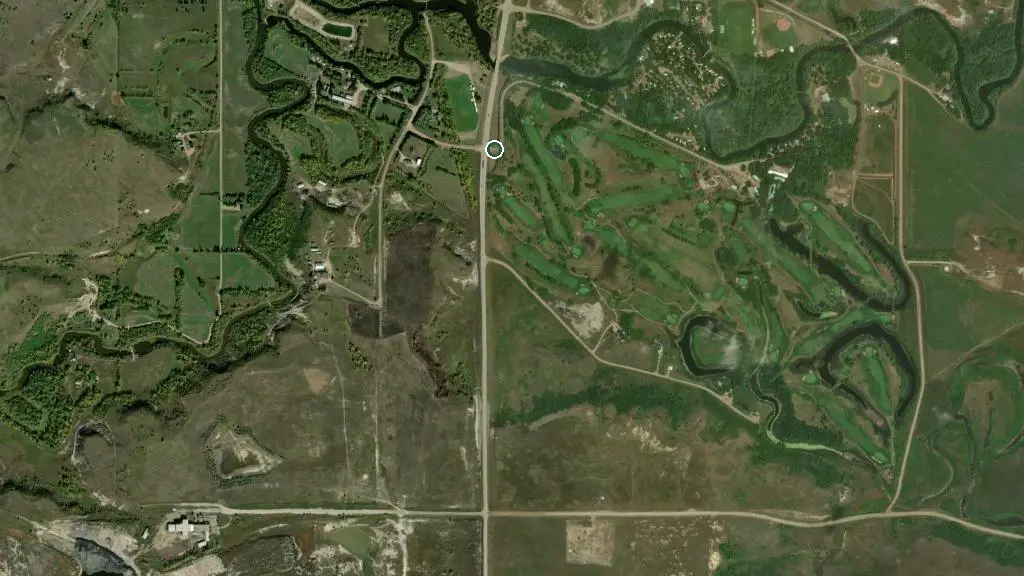 Aerial view of Woodlawn Regional Park and surroundings