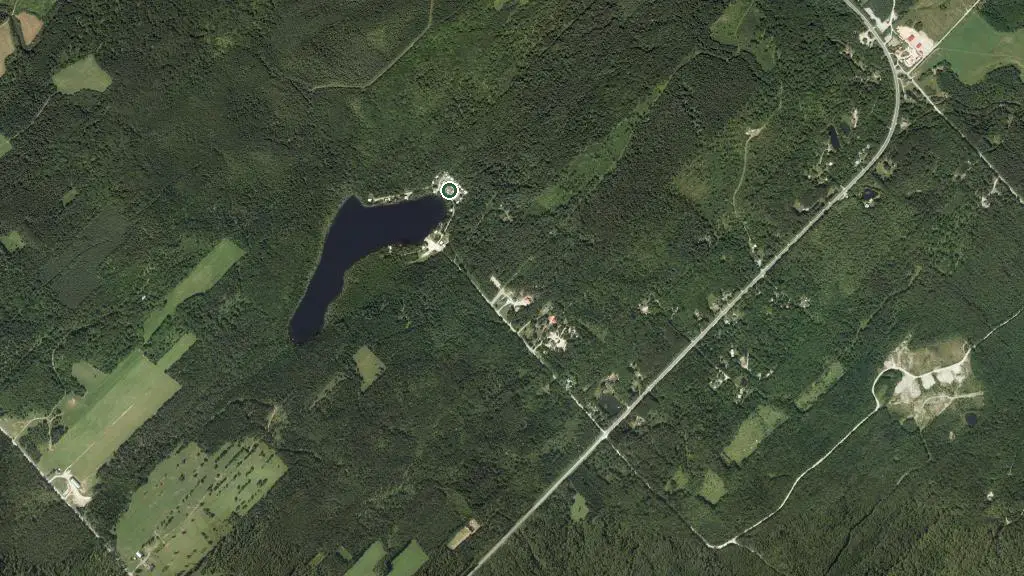 Aerial view of Domaine du lac des cèdres and surroundings