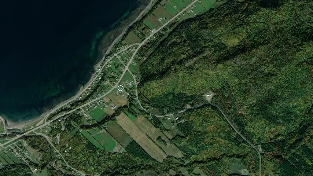 Aerial view of Camping aux Pignons Verts and surroundings