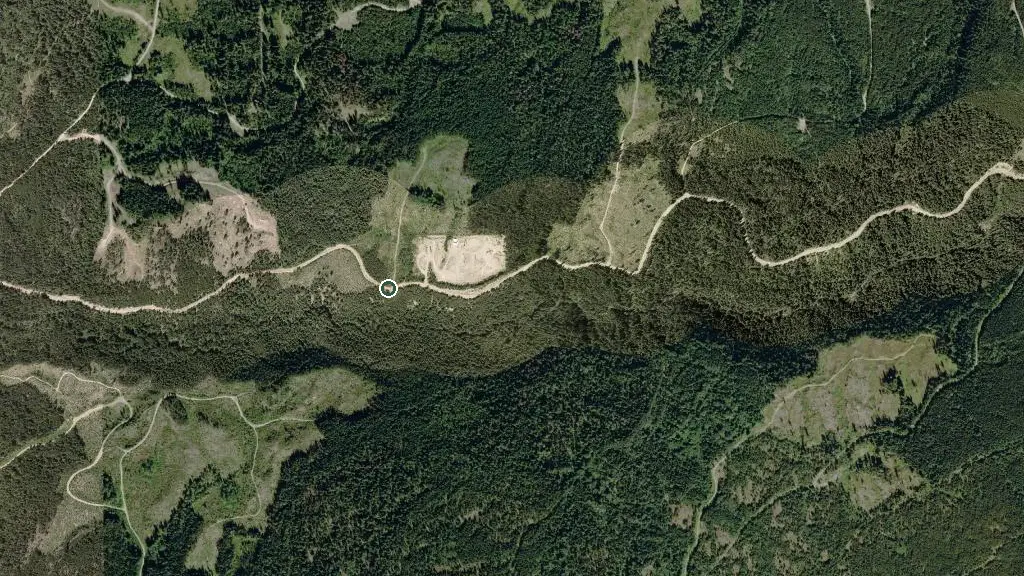 Postill Lake Lodge