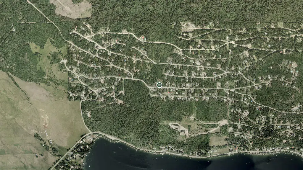 Aerial view of Anglemont inn and surroundings