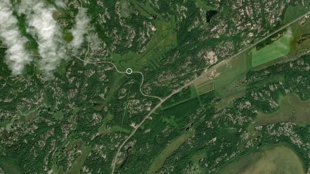 Aerial view of Island View Cottages & Camp and surroundings