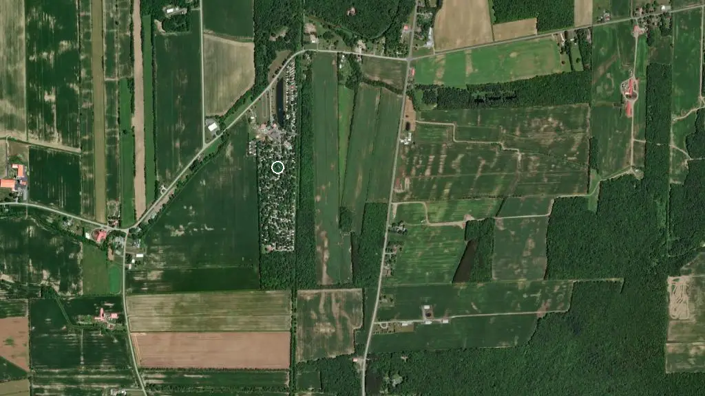 Aerial view of Camping Caravelle and surroundings