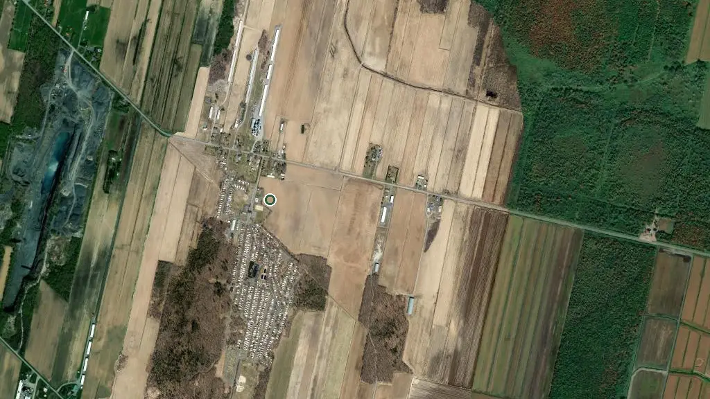 Aerial view of Camping Mon Repos and surroundings