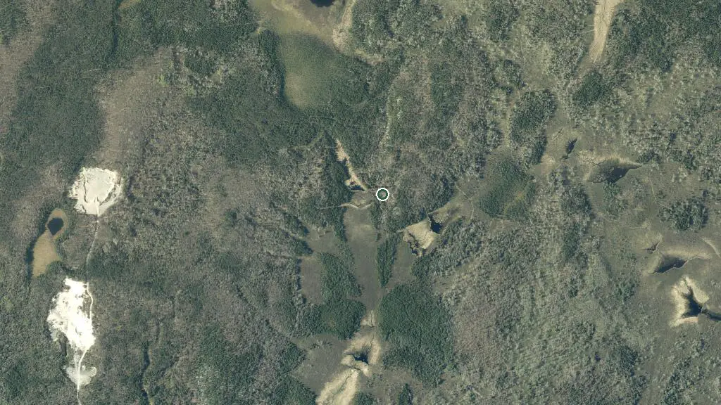 Aerial view of Refuge Du Castor and surroundings