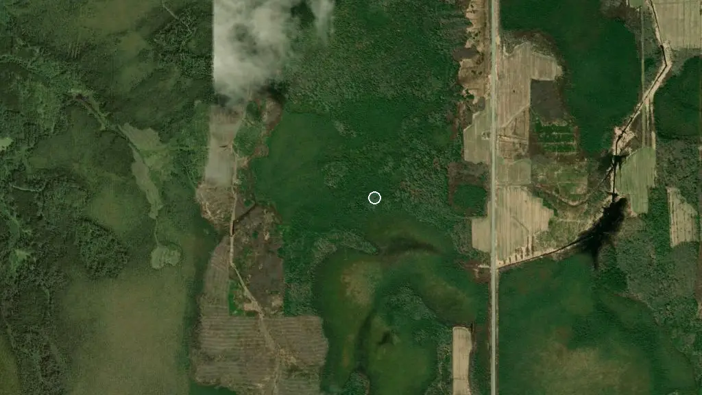 Aerial view of Le refuge and surroundings