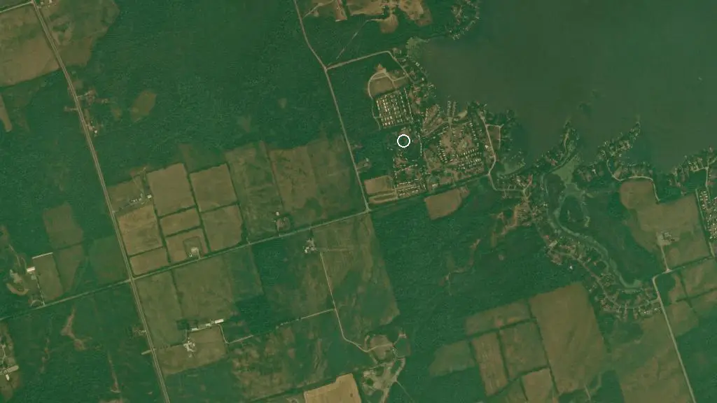 Aerial view of Grandview Cottages & Trailer Park and surroundings