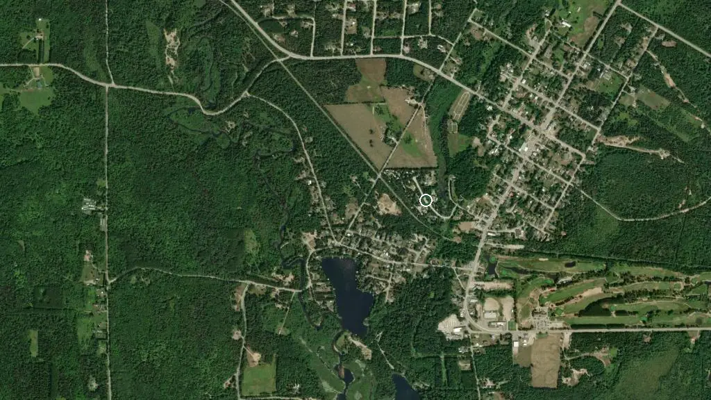 Aerial view of Camping au Boisé du Village and surroundings