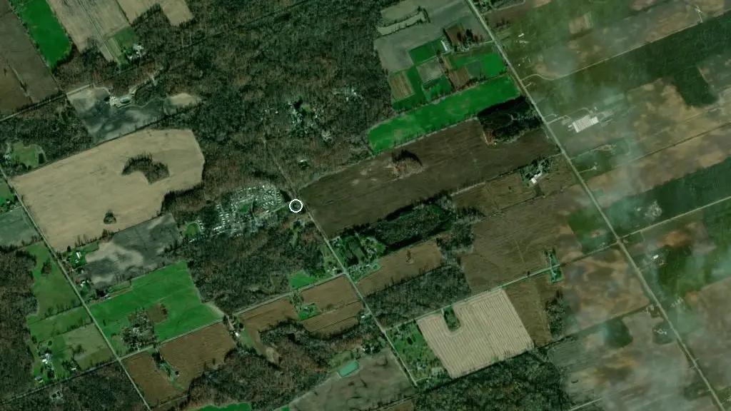 Aerial view of Birchwood Acres Family Camping and surroundings