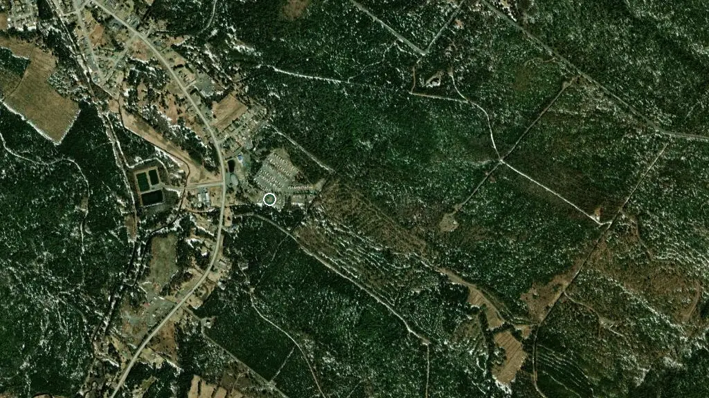 Aerial view of Camping Coleraine and surroundings