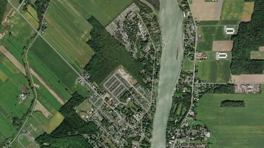 Aerial view of Camping Domaine des Érables - Parkbridge and surroundings