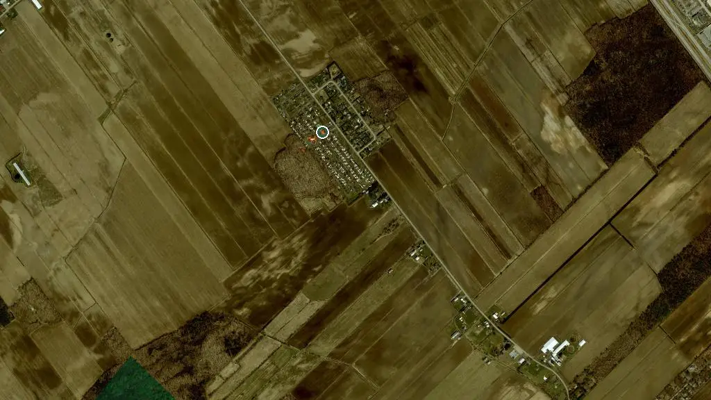 Aerial view of Camping Horizon and surroundings