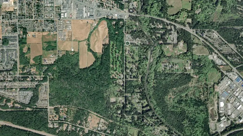 Aerial view of Pathfinder Camp Resorts - Parksville and surroundings