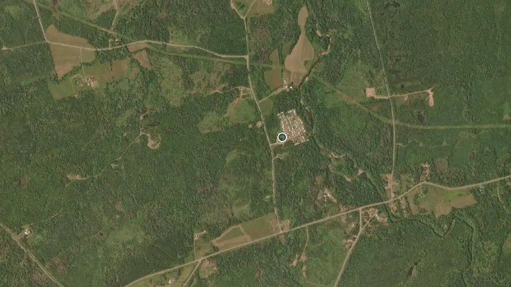 Aerial view of Peaceful River Campground and surroundings