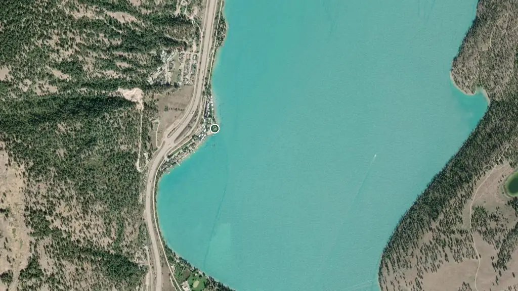 Aerial view of Klub Kalamalka and surroundings