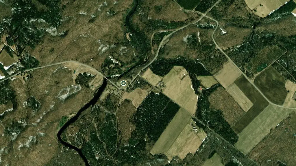 Aerial view of Camping des Chutes Inverness and surroundings