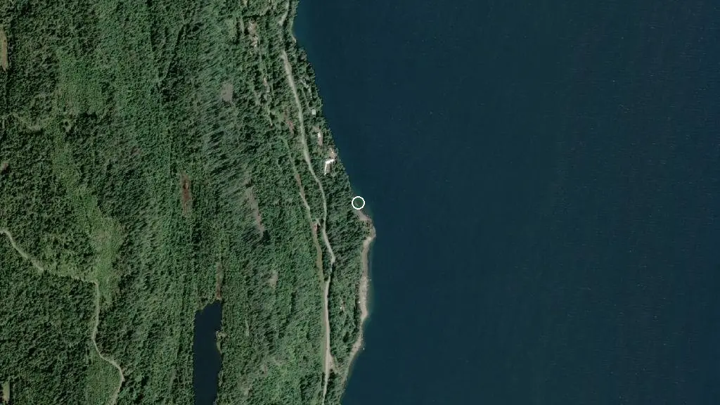 Aerial view of Lakeside Cabins & Campground and surroundings