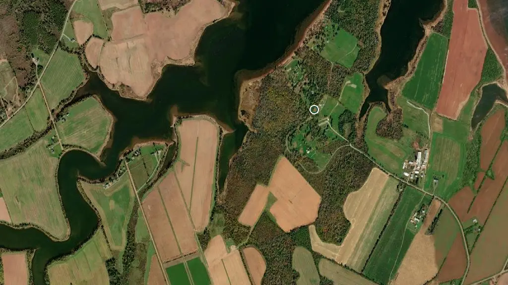Aerial view of KW Green Park Campground and surroundings