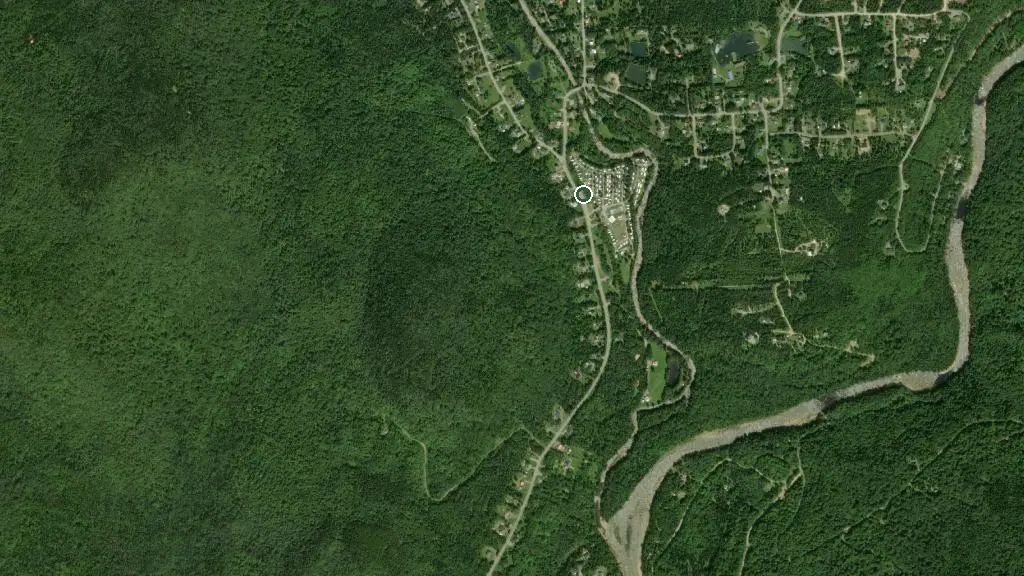 Aerial view of Camping Domaine Rivière Montmorency and surroundings