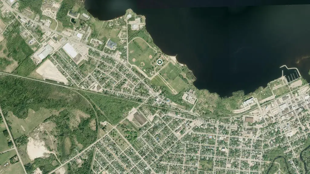 Aerial view of Riverside Park Campground and surroundings
