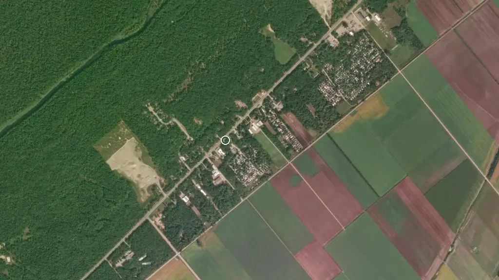 Aerial view of Rus-Ton Family Campground and surroundings