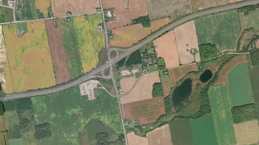 Aerial view of London 401 KOA and surroundings