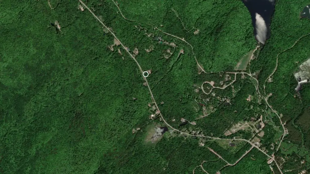 Aerial view of Domaine aux Refuges Rustiks and surroundings