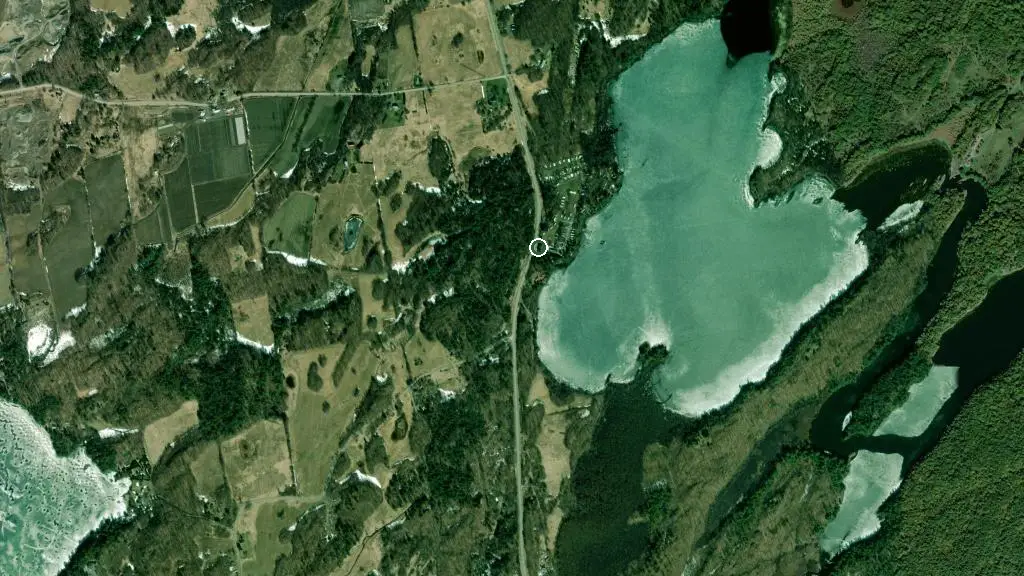 SingletonLake Cottages & Campground
