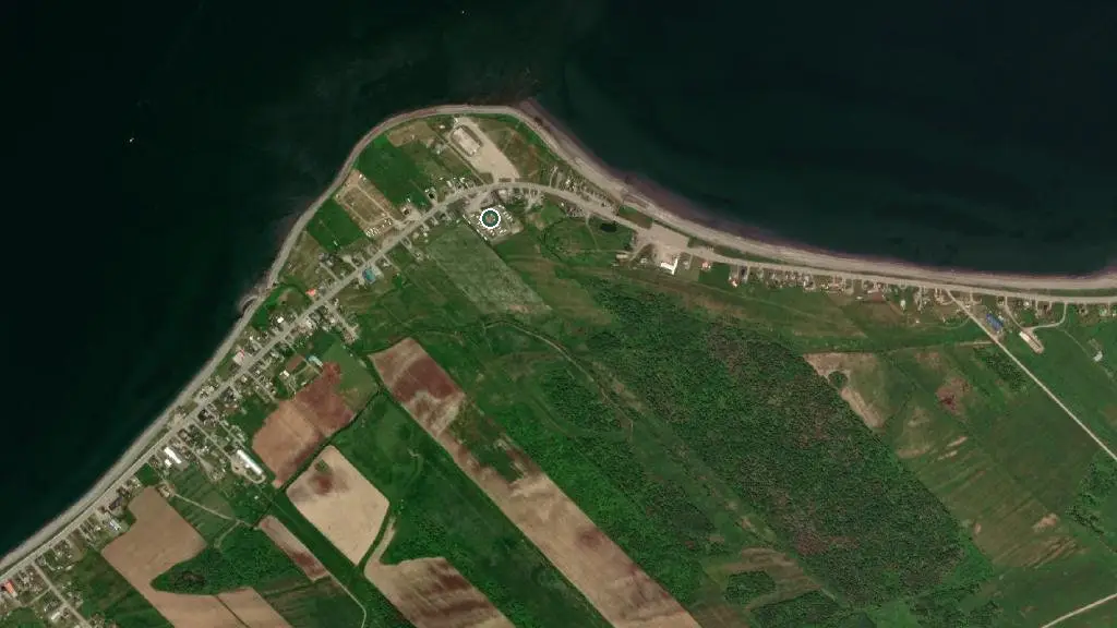 Aerial view of Motel et Camping Le Pirate and surroundings