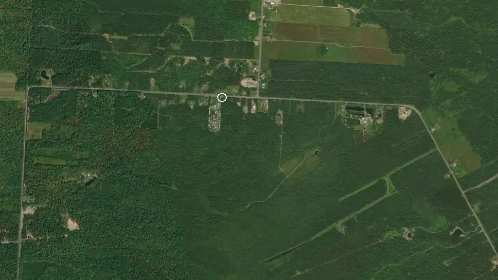 Aerial view of Camping Mystic - Saint-René and surroundings