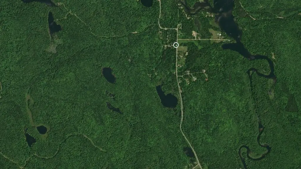 Aerial view of Duhamel Camping & Chalets and surroundings