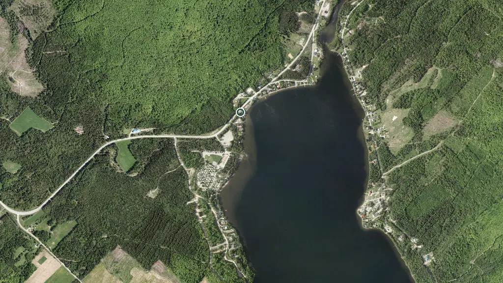 Aerial view of Camping d'Eau Claire and surroundings