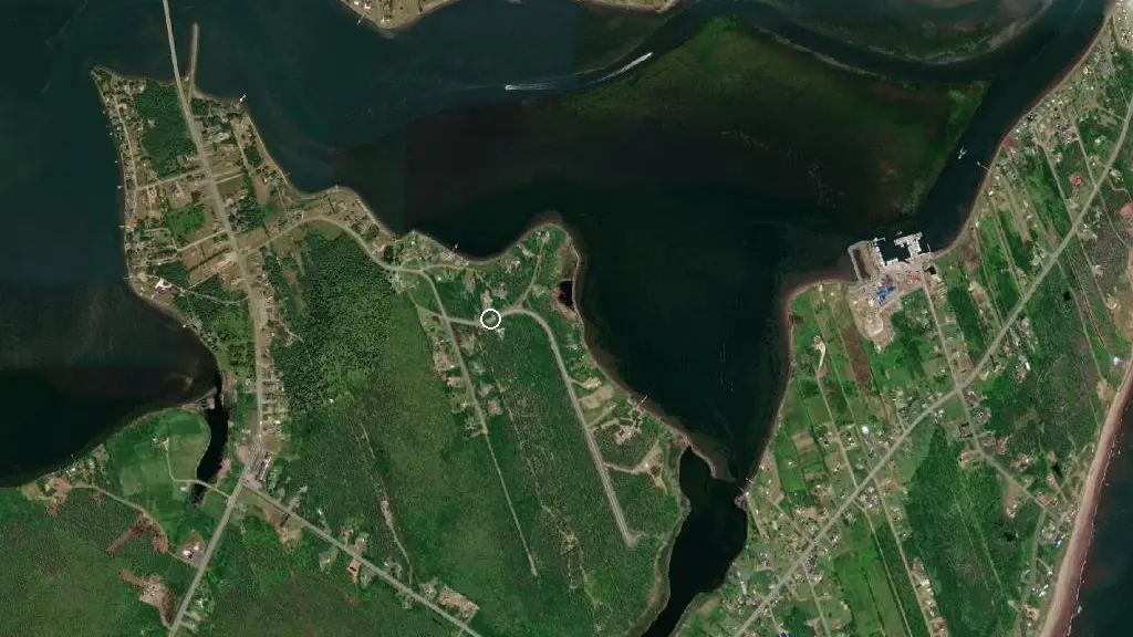 Aerial view of Chalets et Camping de la Pointe and surroundings