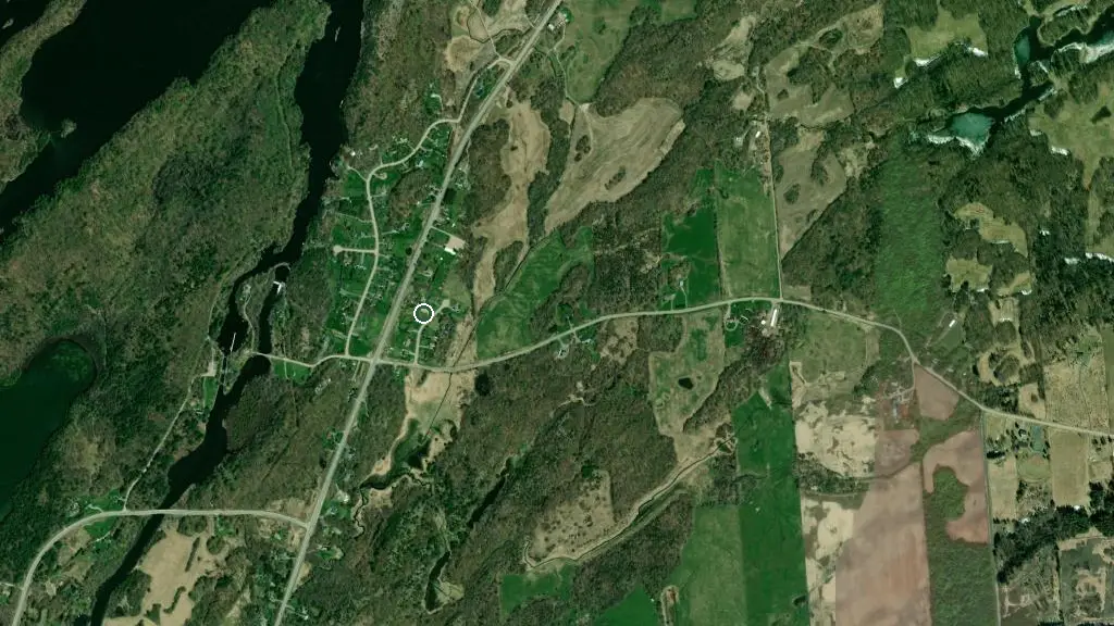 Aerial view of Knapp's Brass Point Camping and surroundings