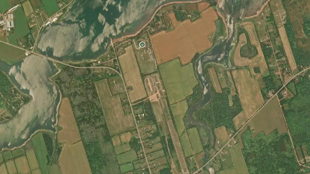 Aerial view of Bayside Travel Park and surroundings