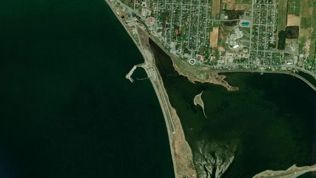 Aerial view of Camping De Carleton and surroundings