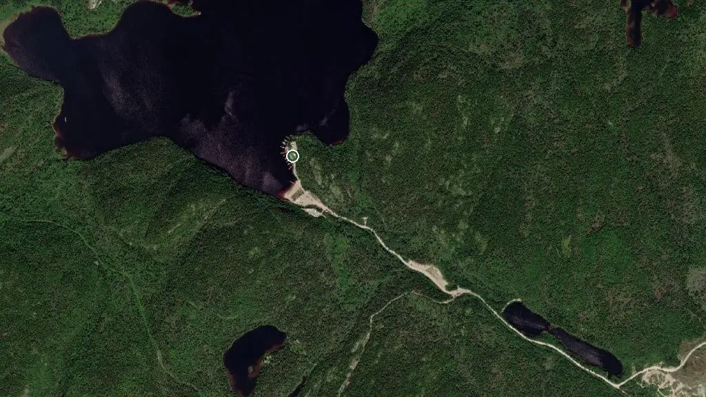 Aerial view of Association Récréative du Lac Malfait and surroundings
